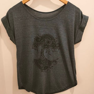 
                  
                    Load image into Gallery viewer, T Shirt Tree
                  
                