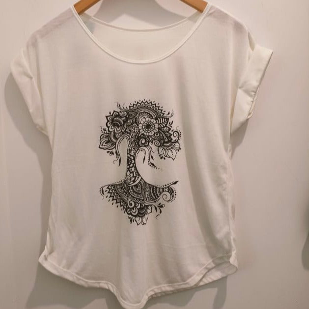 
                  
                    Load image into Gallery viewer, T Shirt Tree
                  
                
