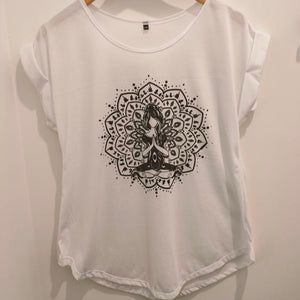 
                  
                    Load image into Gallery viewer, T Shirt Yogi
                  
                