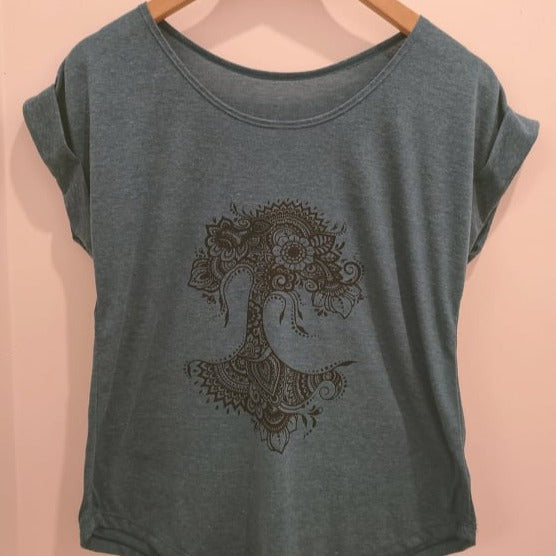 
                  
                    Load image into Gallery viewer, T Shirt Tree
                  
                