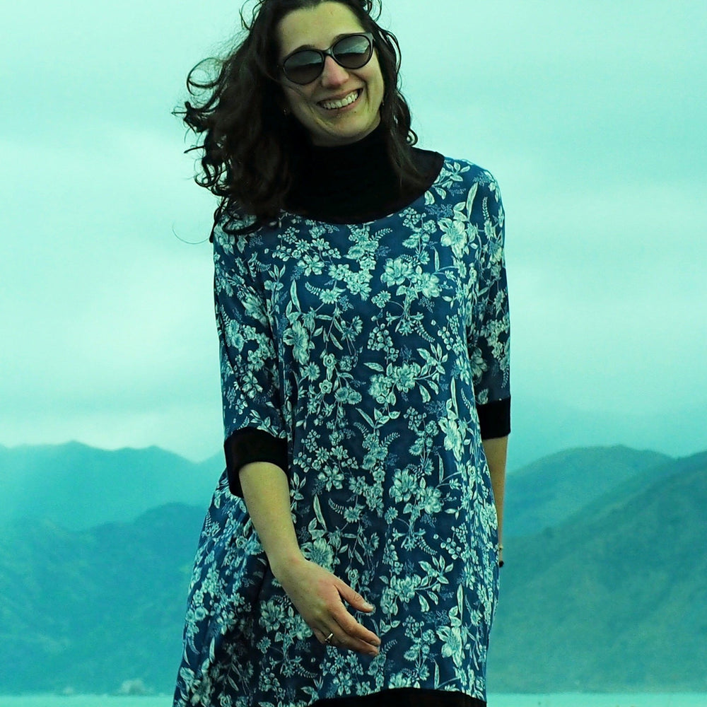 
                  
                    Load image into Gallery viewer, Tunic Dress Macy
                  
                
