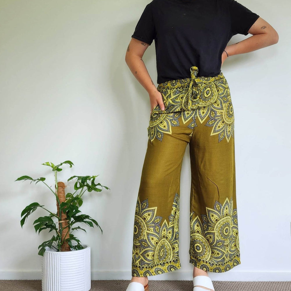 
                  
                    Load image into Gallery viewer, Uluwatu Pants
                  
                