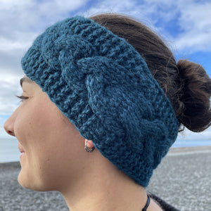 
                  
                    Load image into Gallery viewer, Cable Wool Headband
                  
                